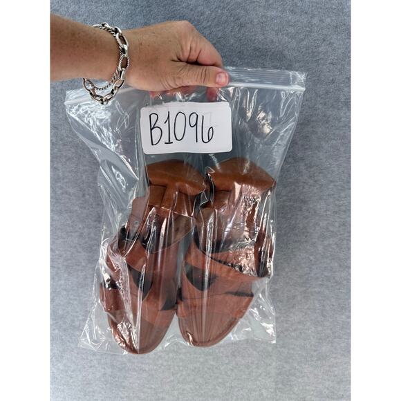 Sofft Women's sz 9.5 Mirabelle Strappy Buckle Tan Leather Sandals Comfort Casual - Picture 7 of 7